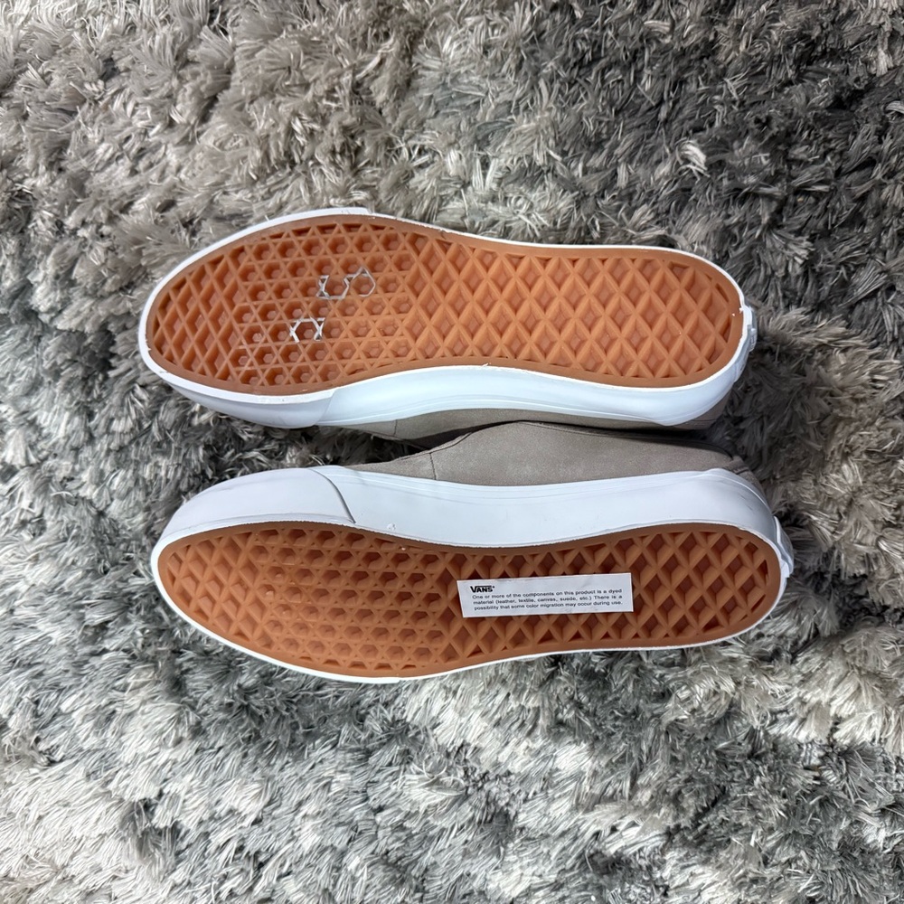 Vans women Tan Mary Jane Sneakers NOWT - Picture 5 of 7